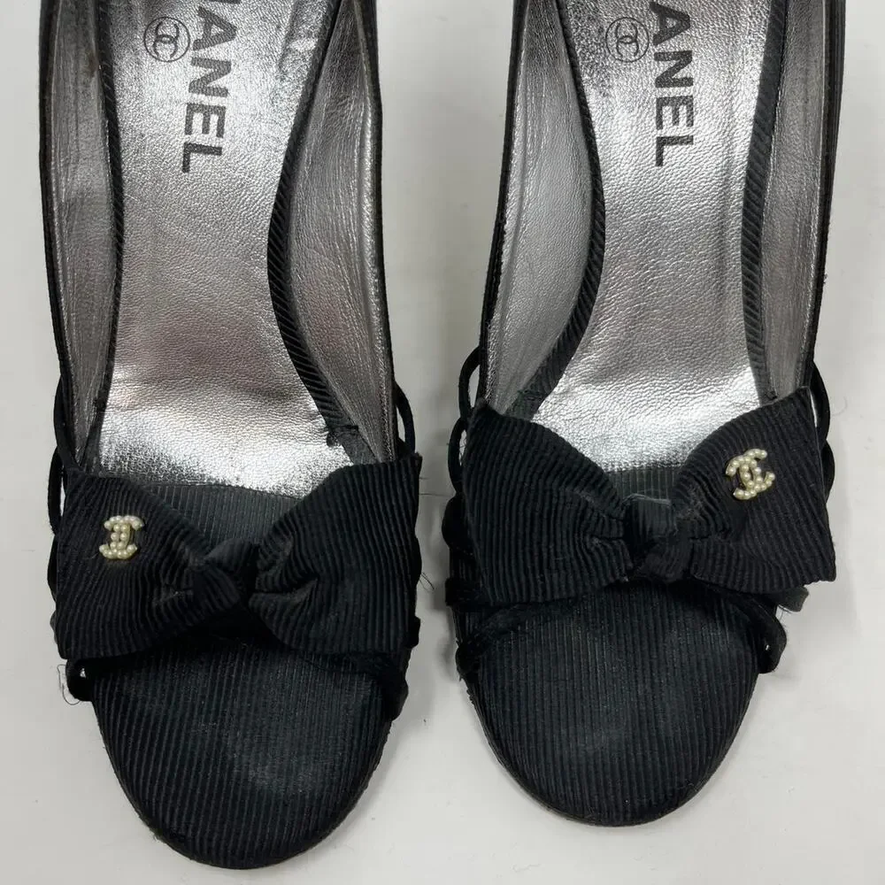 Vintage Chanel CC Pearl Black Heel Sandal Pump with Bow size 37 EU